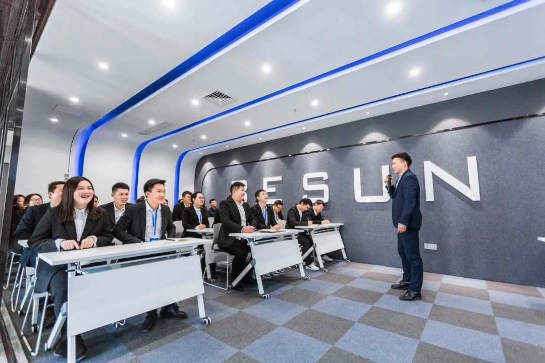 賦能企業(yè)數(shù)字化丨北盛科技與華商德瑞攜手推動(dòng)APP開(kāi)發(fā)一期應(yīng)用成功上架